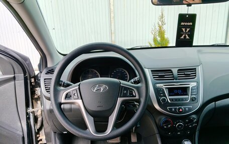 Hyundai Solaris II рестайлинг, 2015 год, 1 190 000 рублей, 20 фотография