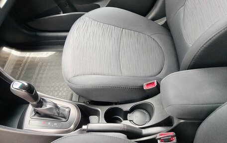 Hyundai Solaris II рестайлинг, 2015 год, 1 190 000 рублей, 30 фотография