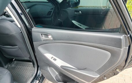 Hyundai Solaris II рестайлинг, 2015 год, 1 190 000 рублей, 35 фотография