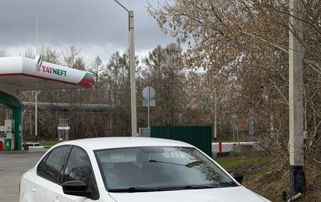 Volkswagen Polo VI (EU Market), 2013 год, 700 000 рублей, 1 фотография