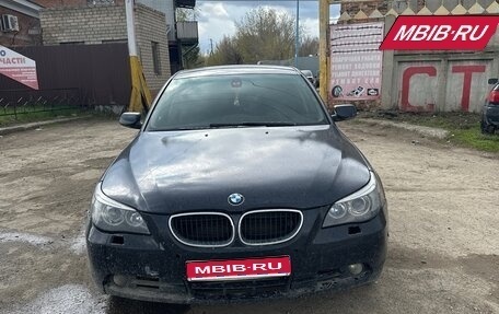 BMW 5 серия, 2003 год, 700 000 рублей, 1 фотография