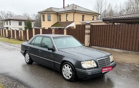Mercedes-Benz E-Класс, 1993 год, 480 000 рублей, 1 фотография