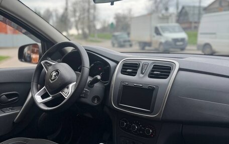 Renault Logan II, 2021 год, 1 300 000 рублей, 8 фотография