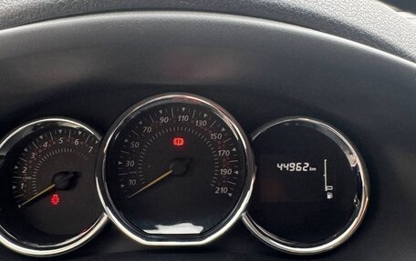 Renault Logan II, 2021 год, 1 300 000 рублей, 12 фотография