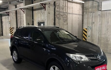 Toyota RAV4, 2014 год, 2 000 000 рублей, 2 фотография
