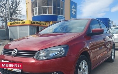 Volkswagen Polo VI (EU Market), 2011 год, 1 550 000 рублей, 2 фотография