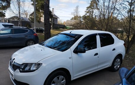 Renault Logan II, 2015 год, 490 000 рублей, 2 фотография