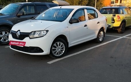 Renault Logan II, 2015 год, 490 000 рублей, 10 фотография