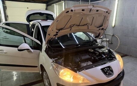 Peugeot 308 II, 2011 год, 380 000 рублей, 3 фотография