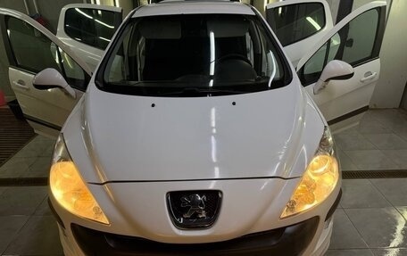 Peugeot 308 II, 2011 год, 380 000 рублей, 4 фотография