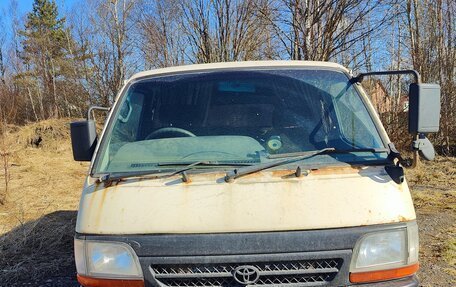 Toyota HiAce H100, 1999 год, 400 000 рублей, 2 фотография