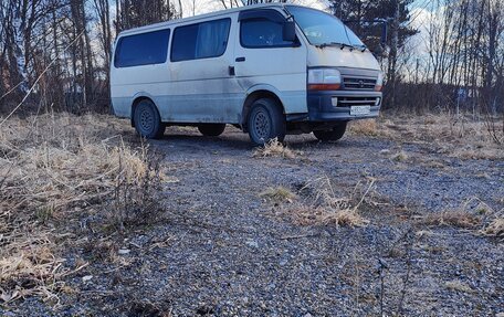 Toyota HiAce H100, 1999 год, 400 000 рублей, 12 фотография