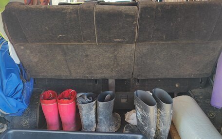 Toyota HiAce H100, 1999 год, 400 000 рублей, 10 фотография