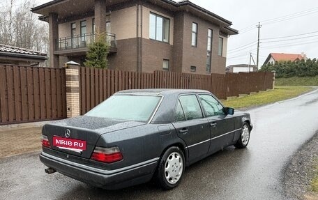 Mercedes-Benz E-Класс, 1993 год, 480 000 рублей, 3 фотография
