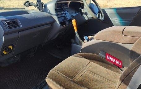 Toyota HiAce H100, 1999 год, 400 000 рублей, 13 фотография