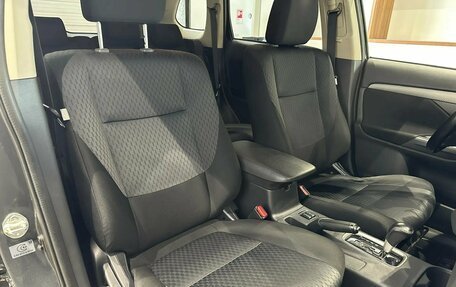 Mitsubishi Outlander III рестайлинг 3, 2013 год, 1 399 000 рублей, 20 фотография