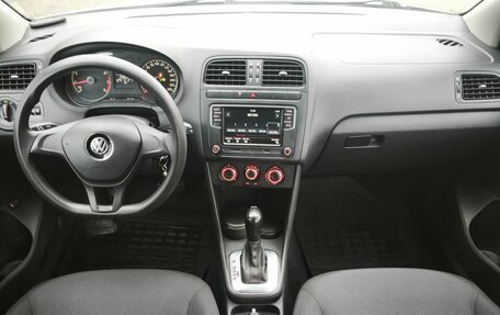 Volkswagen Polo VI (EU Market), 2017 год, 1 120 000 рублей, 16 фотография