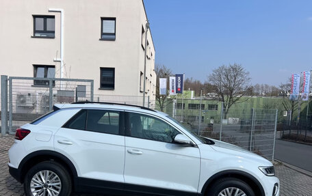 Volkswagen T-Roc I, 2026 год, 3 479 138 рублей, 3 фотография