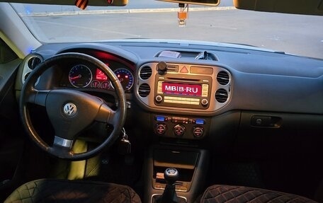 Volkswagen Tiguan I, 2008 год, 835 000 рублей, 1 фотография