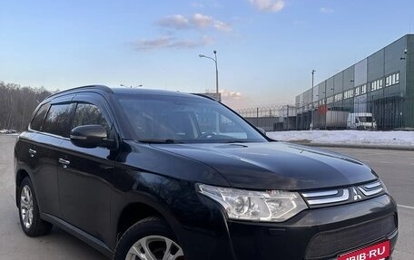 Mitsubishi Outlander III рестайлинг 3, 2012 год, 1 450 000 рублей, 1 фотография