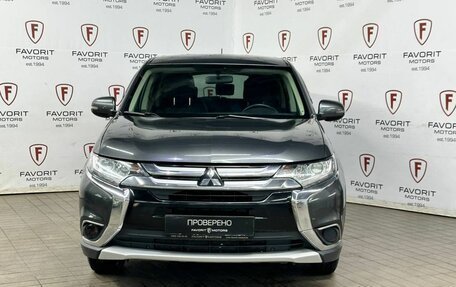 Mitsubishi Outlander III рестайлинг 3, 2015 год, 1 689 000 рублей, 2 фотография