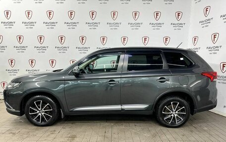 Mitsubishi Outlander III рестайлинг 3, 2015 год, 1 689 000 рублей, 5 фотография