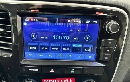 Mitsubishi Outlander III рестайлинг 3, 2015 год, 1 689 000 рублей, 12 фотография