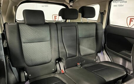 Mitsubishi Outlander III рестайлинг 3, 2015 год, 1 689 000 рублей, 15 фотография