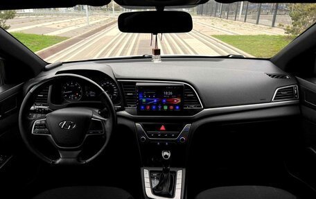 Hyundai Elantra VI рестайлинг, 2017 год, 1 450 000 рублей, 9 фотография