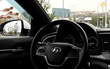 Hyundai Elantra VI рестайлинг, 2017 год, 1 450 000 рублей, 12 фотография