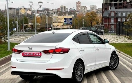 Hyundai Elantra VI рестайлинг, 2017 год, 1 450 000 рублей, 6 фотография