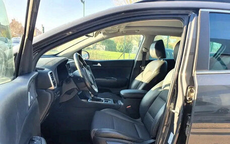 KIA Sportage IV рестайлинг, 2021 год, 1 800 000 рублей, 7 фотография