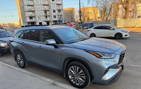 Toyota Highlander, 2021 год, 4 990 000 рублей, 6 фотография