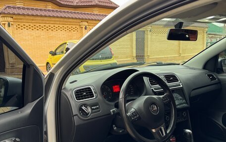 Volkswagen Polo VI (EU Market), 2012 год, 750 000 рублей, 9 фотография