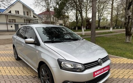 Volkswagen Polo VI (EU Market), 2012 год, 750 000 рублей, 3 фотография