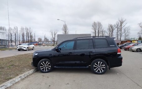 Toyota Land Cruiser 200, 2010 год, 3 500 000 рублей, 2 фотография