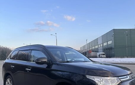 Mitsubishi Outlander III рестайлинг 3, 2012 год, 1 450 000 рублей, 19 фотография