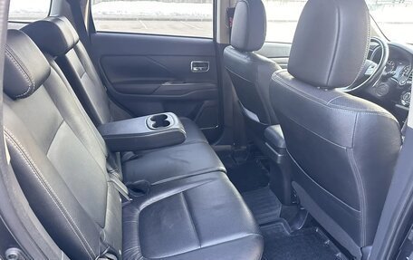 Mitsubishi Outlander III рестайлинг 3, 2012 год, 1 450 000 рублей, 35 фотография