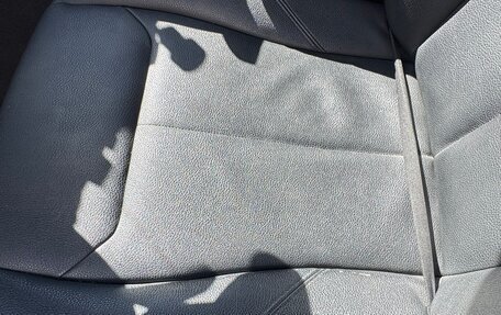 BMW 3 серия, 2017 год, 1 980 000 рублей, 18 фотография