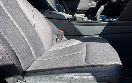 BMW 3 серия, 2017 год, 1 980 000 рублей, 25 фотография