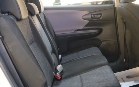 Toyota Wish II, 2011 год, 1 299 000 рублей, 18 фотография