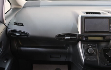 Toyota Wish II, 2011 год, 1 299 000 рублей, 15 фотография