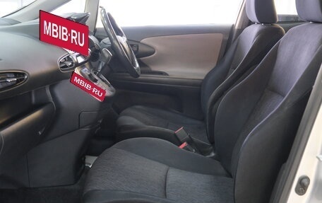 Toyota Wish II, 2011 год, 1 299 000 рублей, 17 фотография