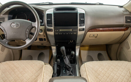 Toyota Land Cruiser Prado 120 рестайлинг, 2005 год, 1 799 000 рублей, 8 фотография