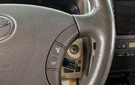 Toyota Land Cruiser Prado 120 рестайлинг, 2005 год, 1 799 000 рублей, 15 фотография