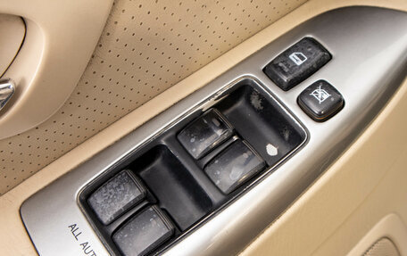 Toyota Land Cruiser Prado 120 рестайлинг, 2005 год, 1 799 000 рублей, 11 фотография