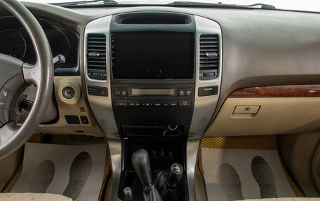 Toyota Land Cruiser Prado 120 рестайлинг, 2005 год, 1 799 000 рублей, 17 фотография