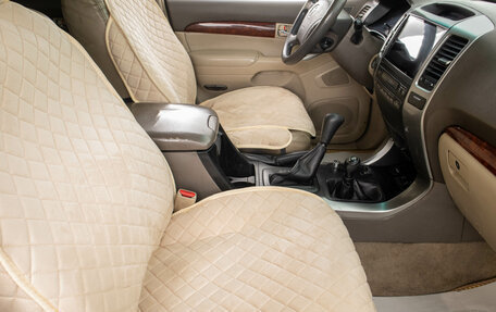 Toyota Land Cruiser Prado 120 рестайлинг, 2005 год, 1 799 000 рублей, 22 фотография