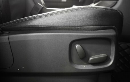 Land Rover Discovery IV, 2014 год, 2 396 600 рублей, 25 фотография