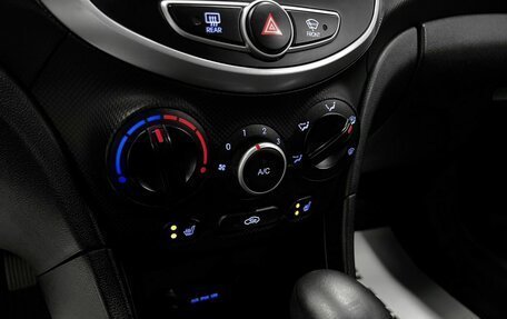 Hyundai Solaris II рестайлинг, 2014 год, 995 000 рублей, 17 фотография